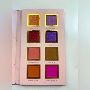 Alamar eyeshadow palette